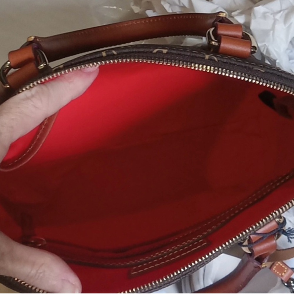 FINAL SALE!  Dooney & Bourke Gretta Signature Handbag 👜 Gorgeous!! - Picture 6 of 9